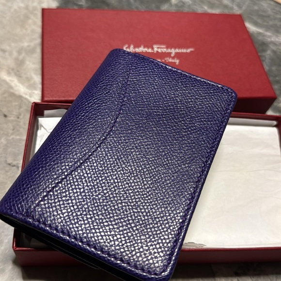 Ferragamo Italy Leather Wallet Card Holder - Picture 15 of 16
